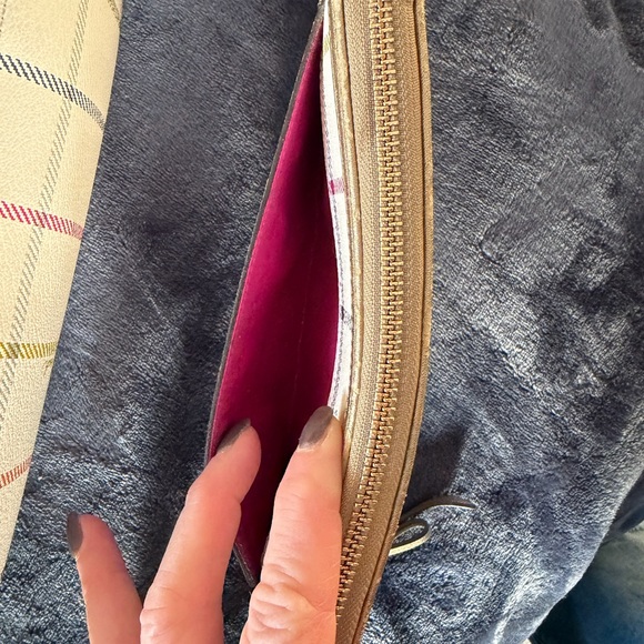 Gorgeous Coach Cream Plaid Women's Wallet with bright pink interior. EUC - Picture 4 of 6